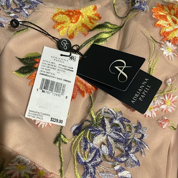 Adrianna Papell
Women's Floral-Embroidery Midi Dress - Picture 11 of 11